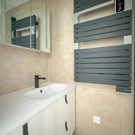 Flexliving - Whole Flat - Beauregard Apartment